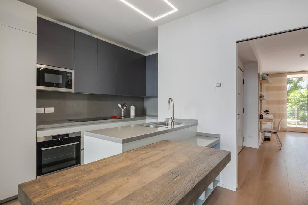 Easylife - Modern And Spacious Apt In Fiera City Life Mediolan Zewnętrze zdjęcie