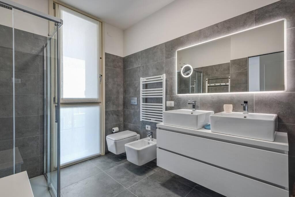 Easylife - Modern And Spacious Apt In Fiera City Life Mediolan Zewnętrze zdjęcie